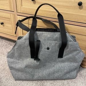 LULULEMON GYM BAG